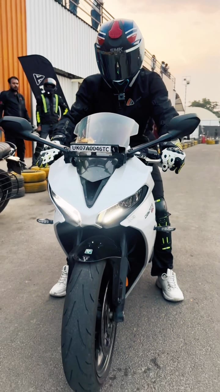 Post 1 by Tejas Chugh on Instagram (video)
