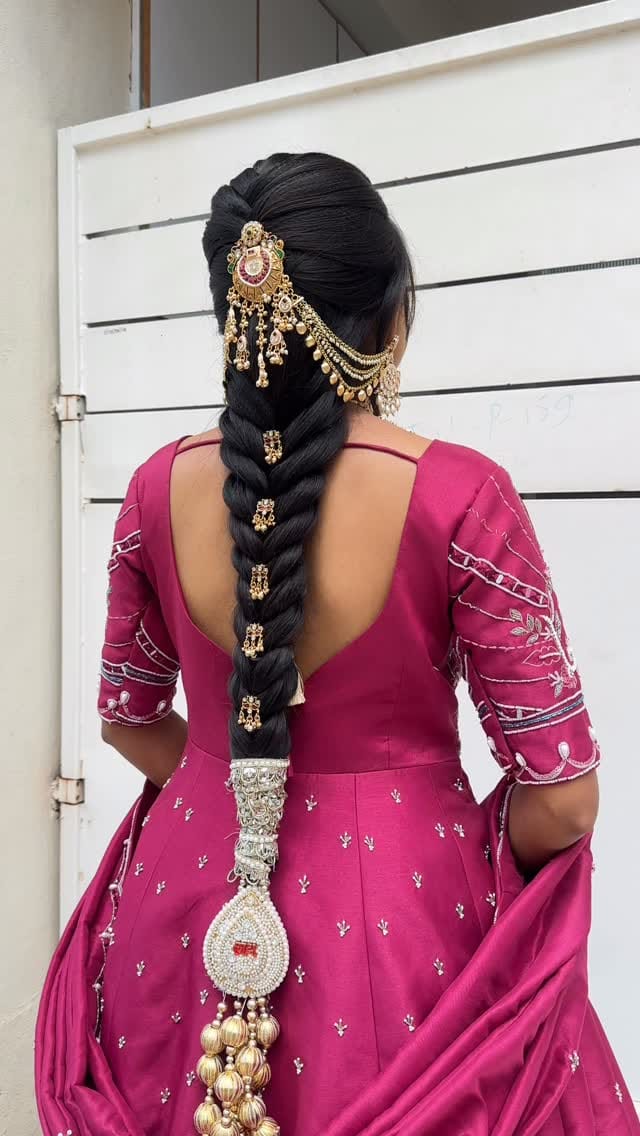 Post 8 by ANKITA MANDORA on Instagram (video)