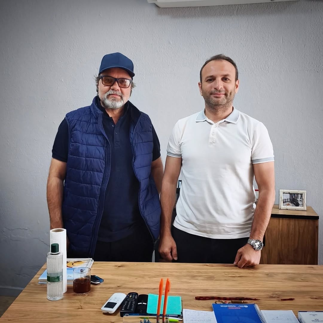 Post 5 by Ercan Mert on Instagram (image)