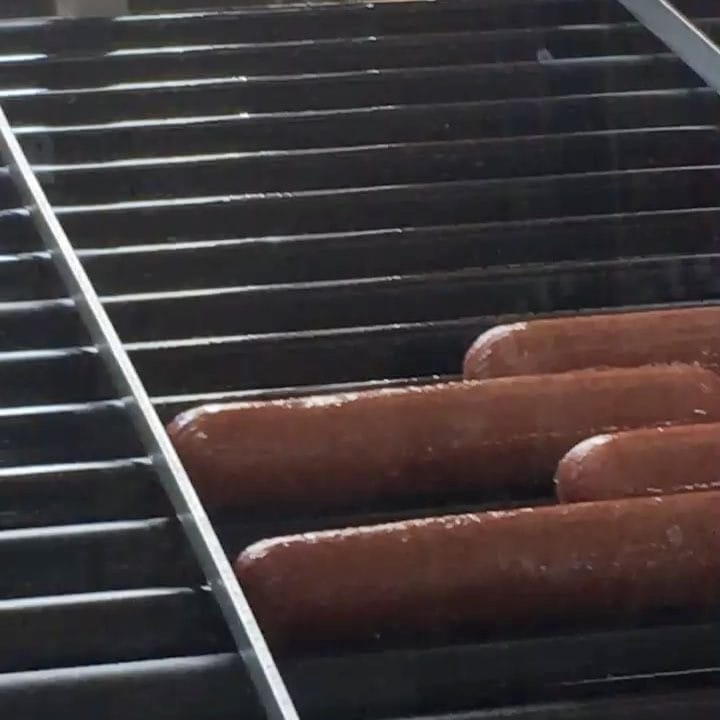 Post 10 by Rolling Meat on Instagram (video)