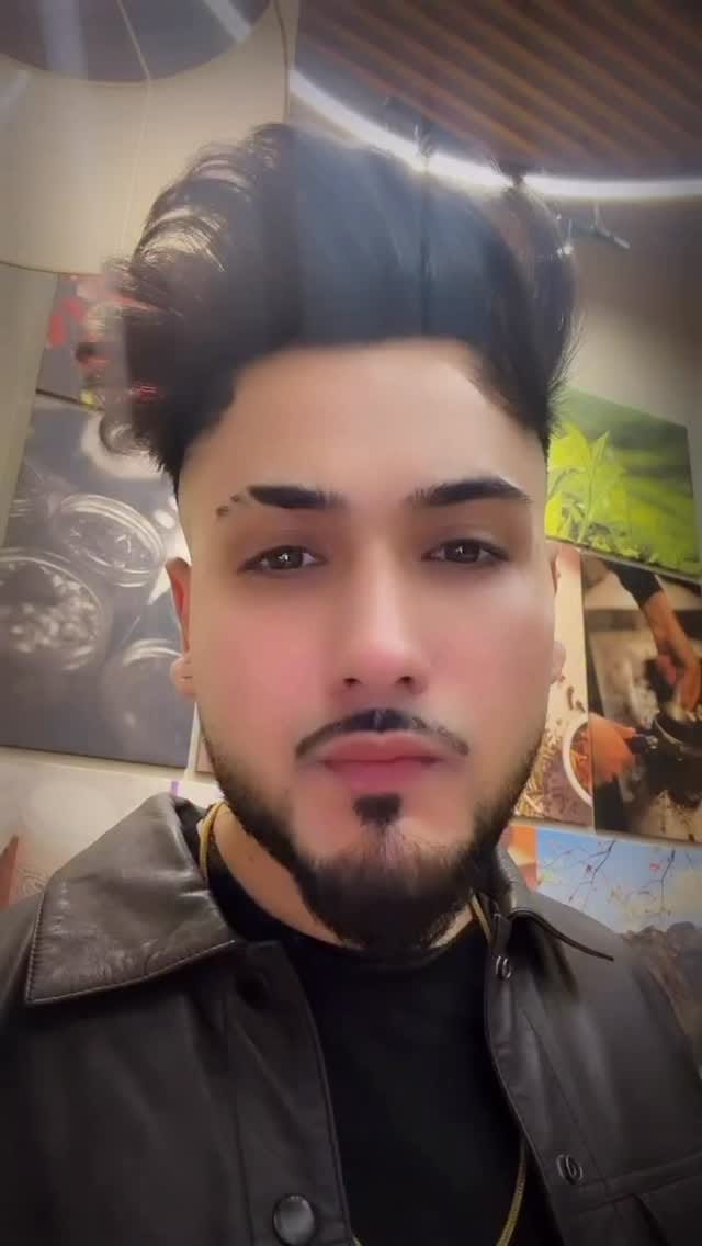 Post 10 by Raman😎 on Instagram (video)