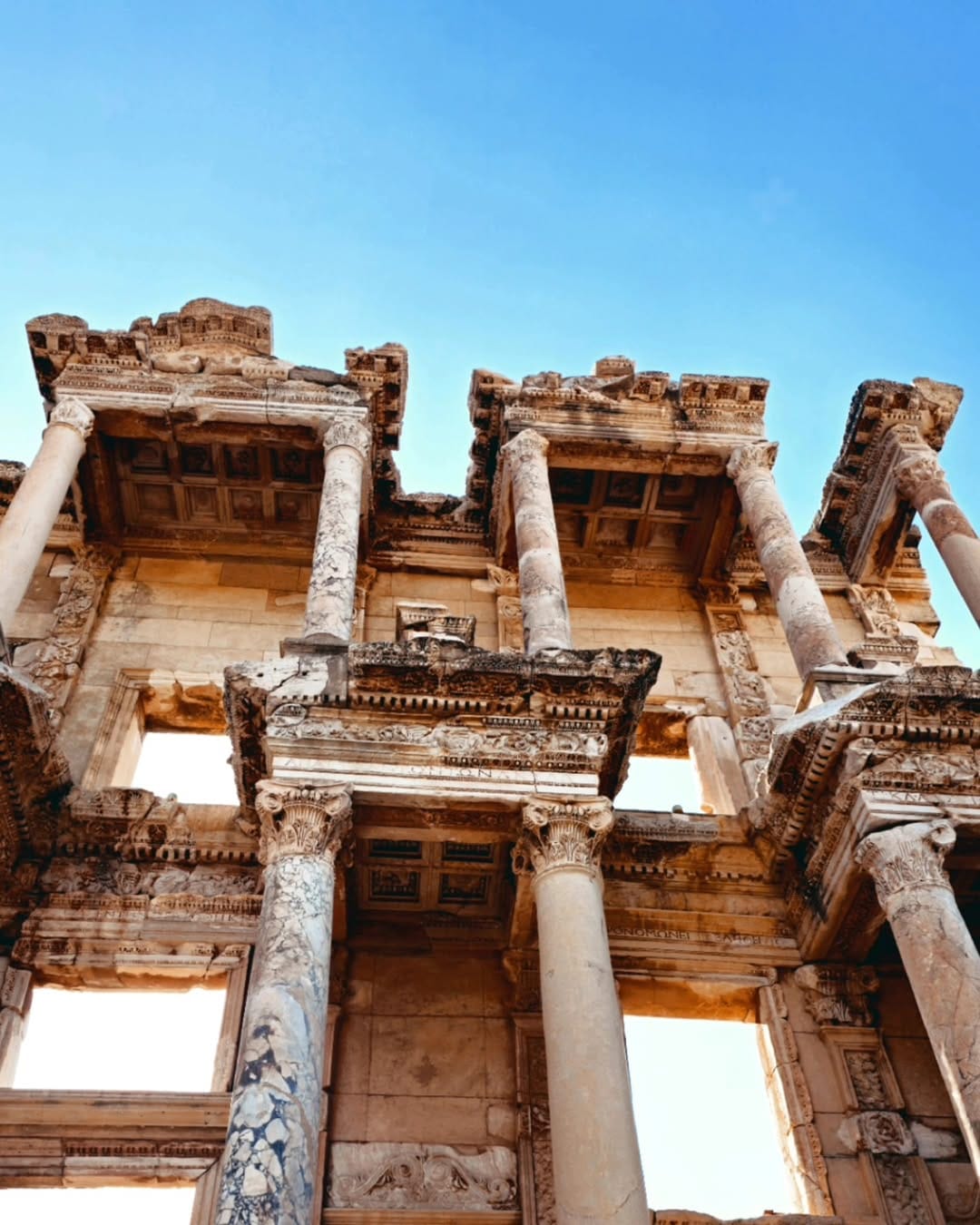 Post 10 by Cemrenaz Yolcu on Instagram (image)