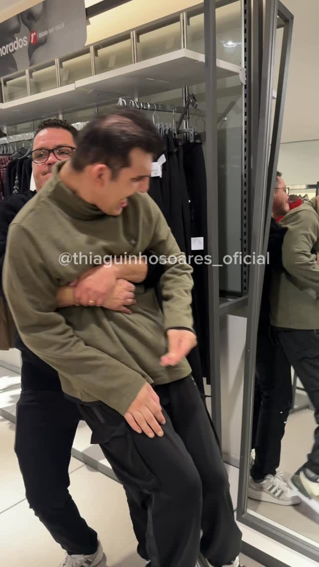 Post 7 by Thiaguinho Soares Oficial on Instagram (video)