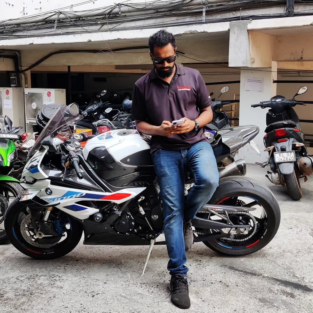 Post 9 by Rakesh Raj on Instagram (image)
