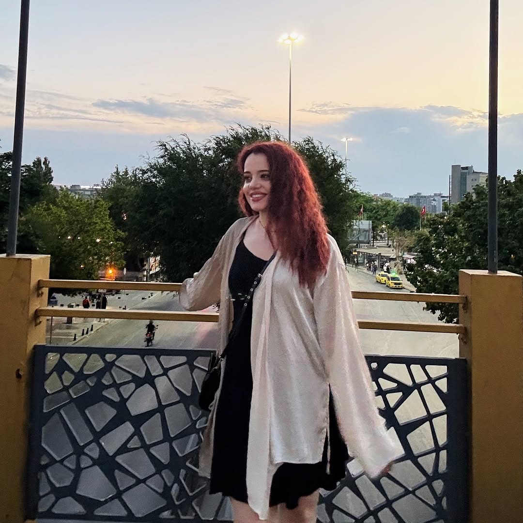 Post 5 by Kübra Nur A. on Instagram (carousel)