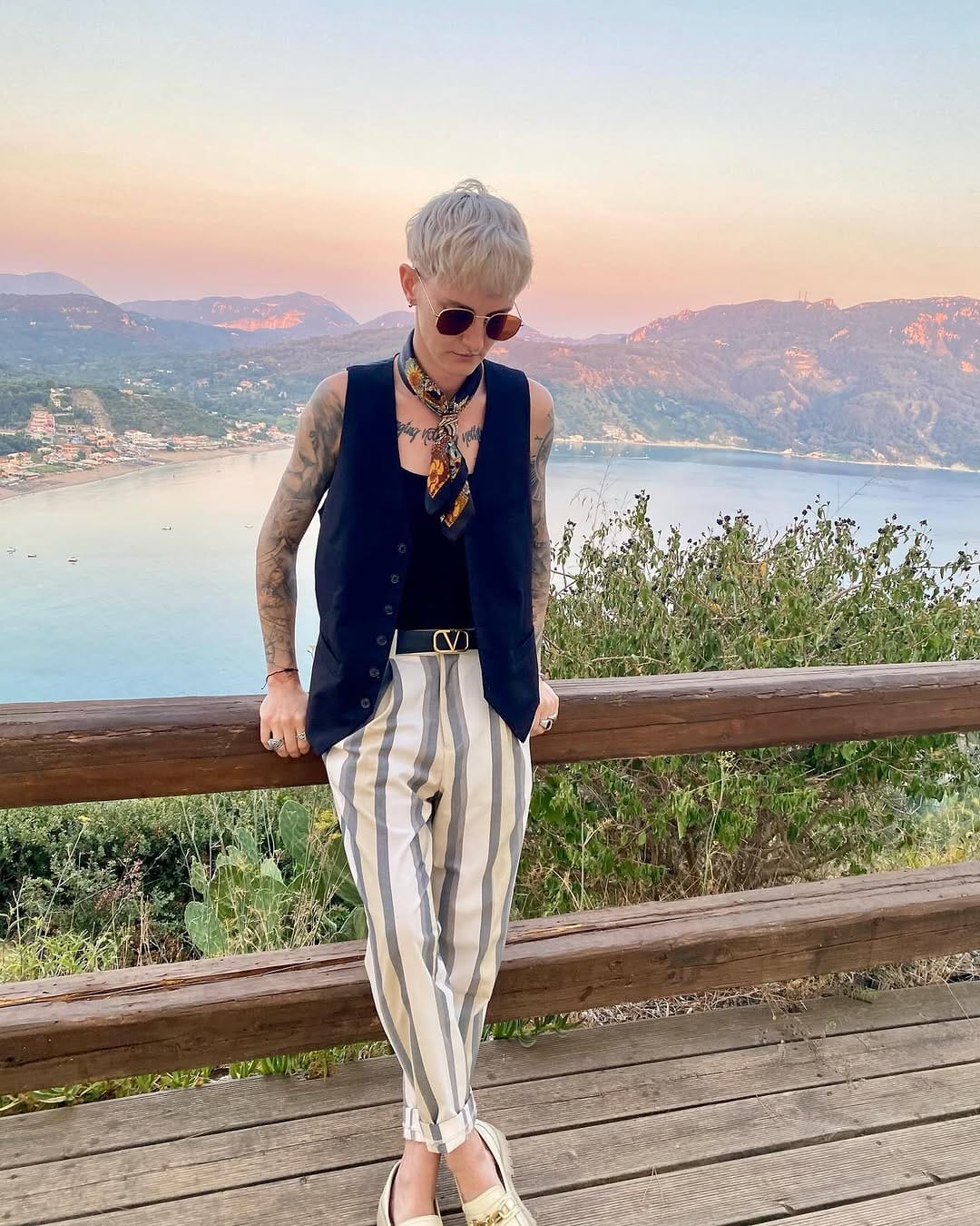 Post 6 by Nadine Uebelein on Instagram (carousel)