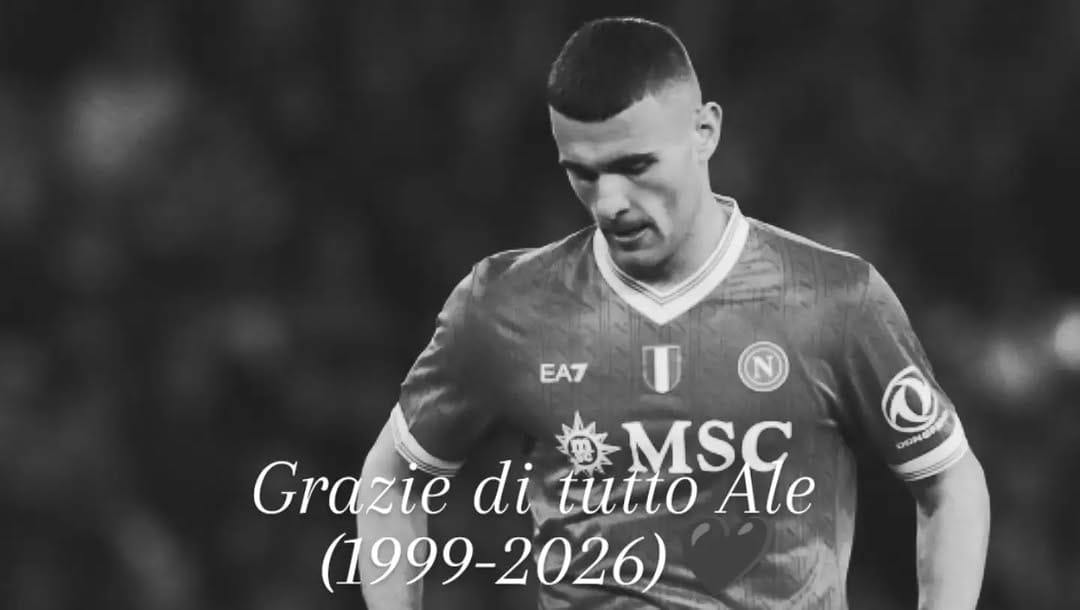 Post 4 by Napoli Smems on Instagram (image)