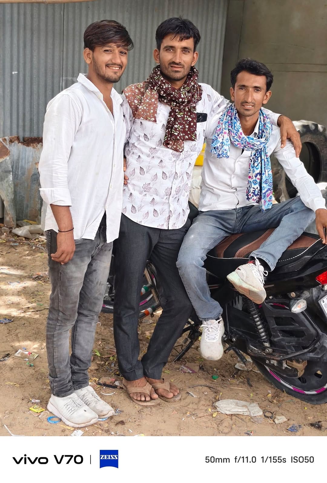 Post 3 by Singer Halim Samma 8302463503 on Instagram (image)