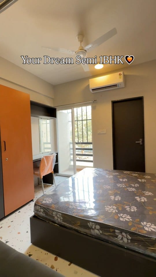 Post 10 by flat and flatmates(indore) on Instagram (video)