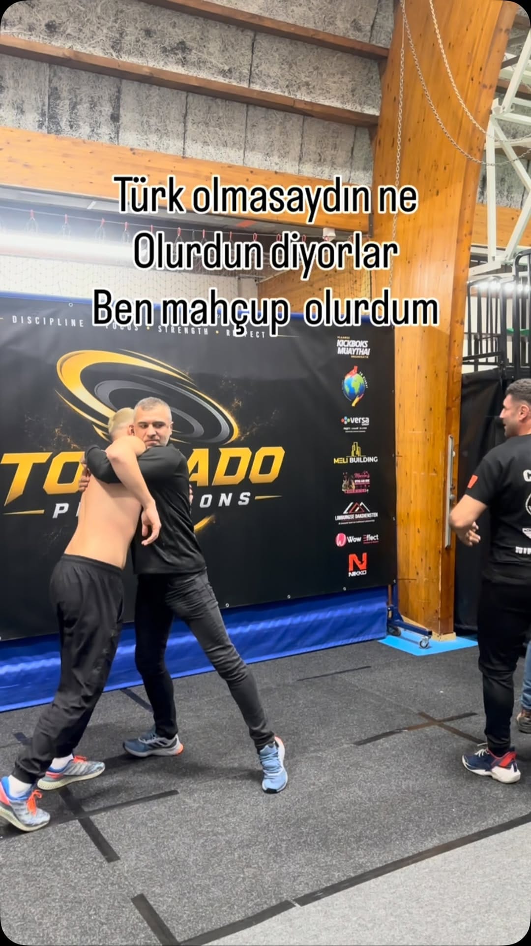Post 2 by Umutcan Öksüzoğlu on Instagram (video)
