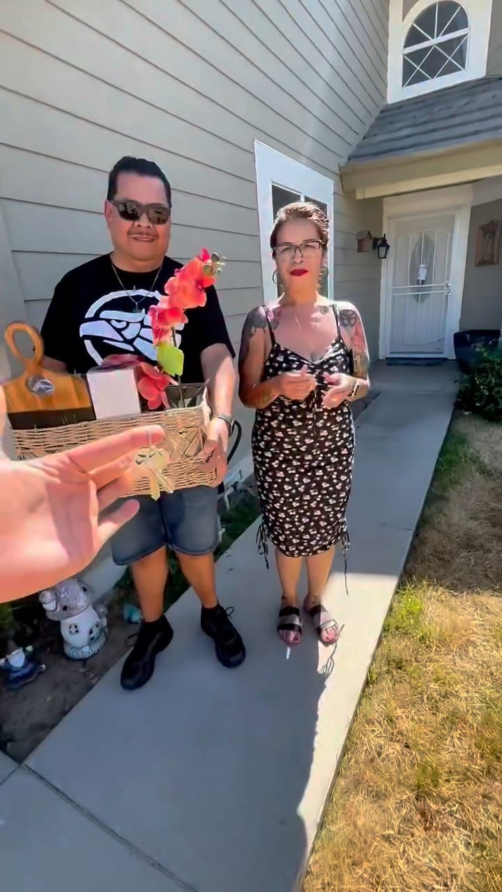 Post 7 by Maria & Luis Leon on Instagram (video)