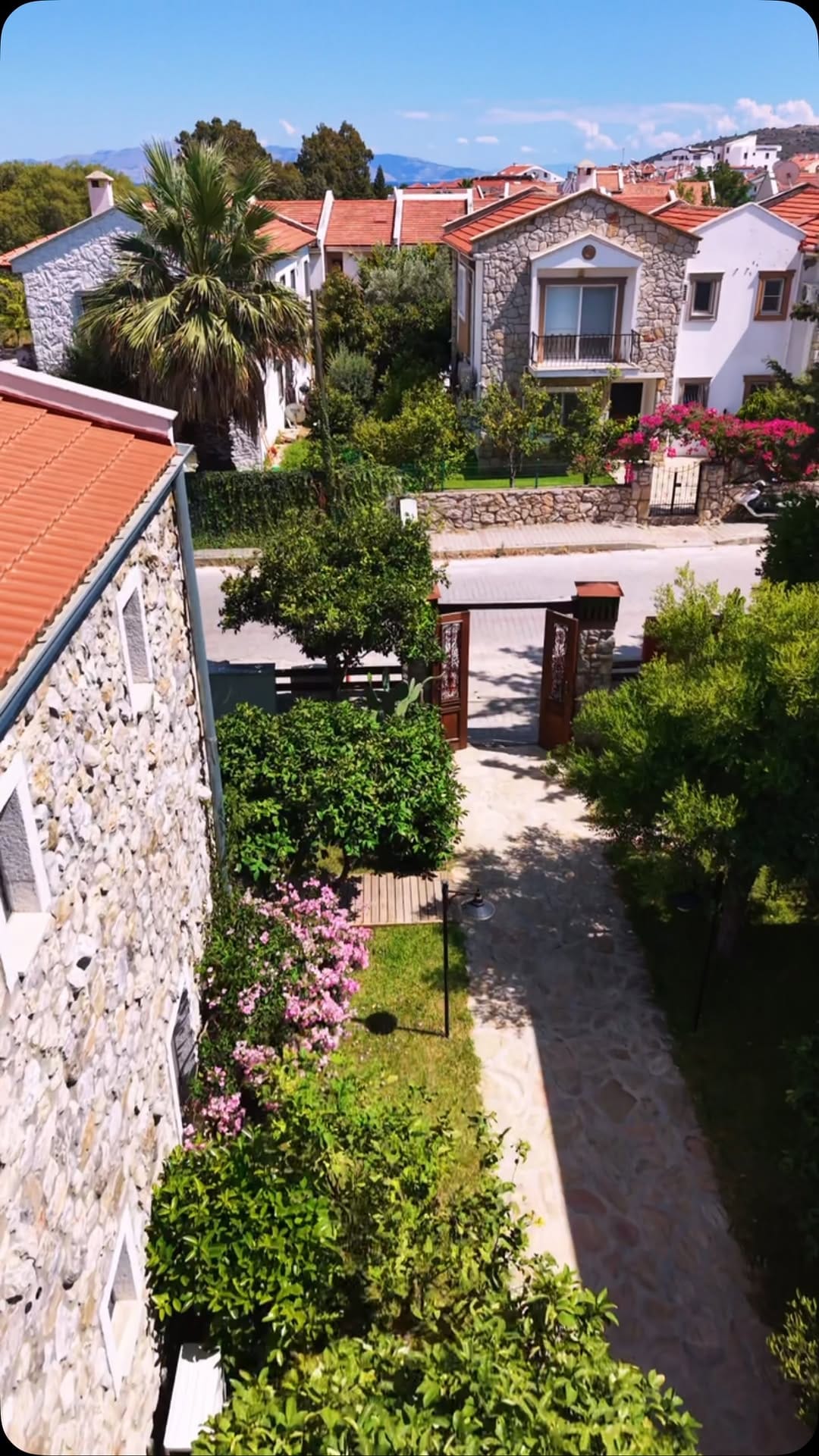 Post 8 by SASAMAARİ SUITES DATÇA on Instagram (video)