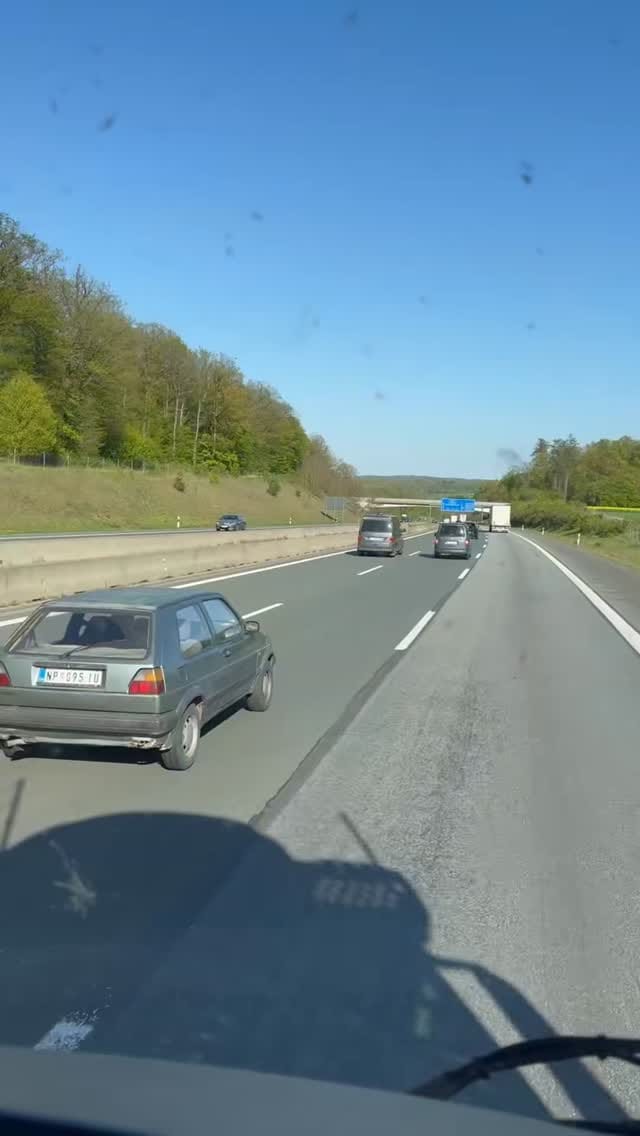 Post 9 by ℕ𝕠𝕧𝕚 ℙ𝕒𝕫𝕒𝕣 ℂ𝕒𝕣𝕤 on Instagram (video)
