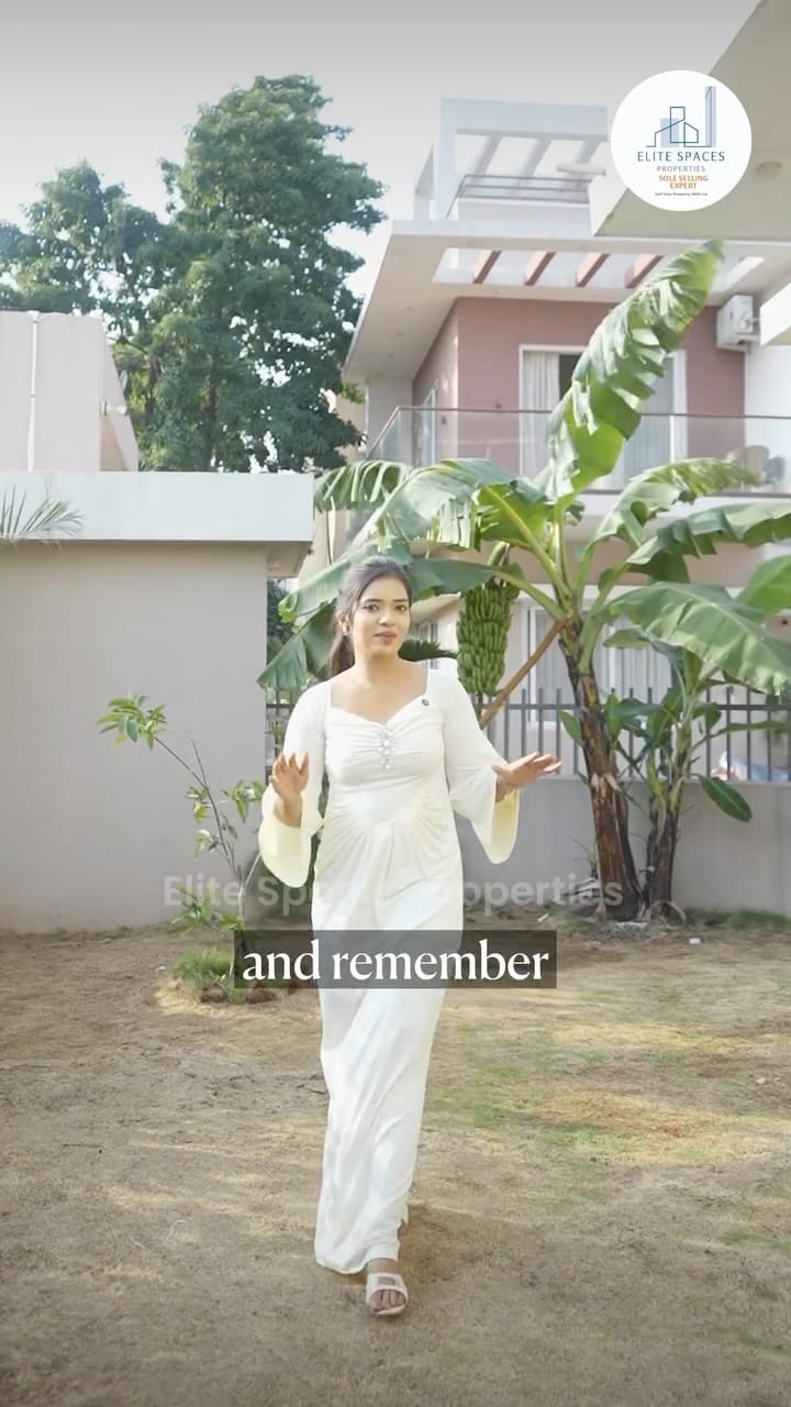 Post 4 by 🌼 Dhanashree 🌼 on Instagram (video)