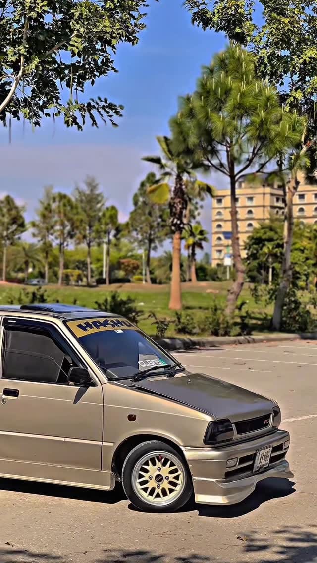 Post 8 by CLUB F8B 🇵🇰 on Instagram (video)