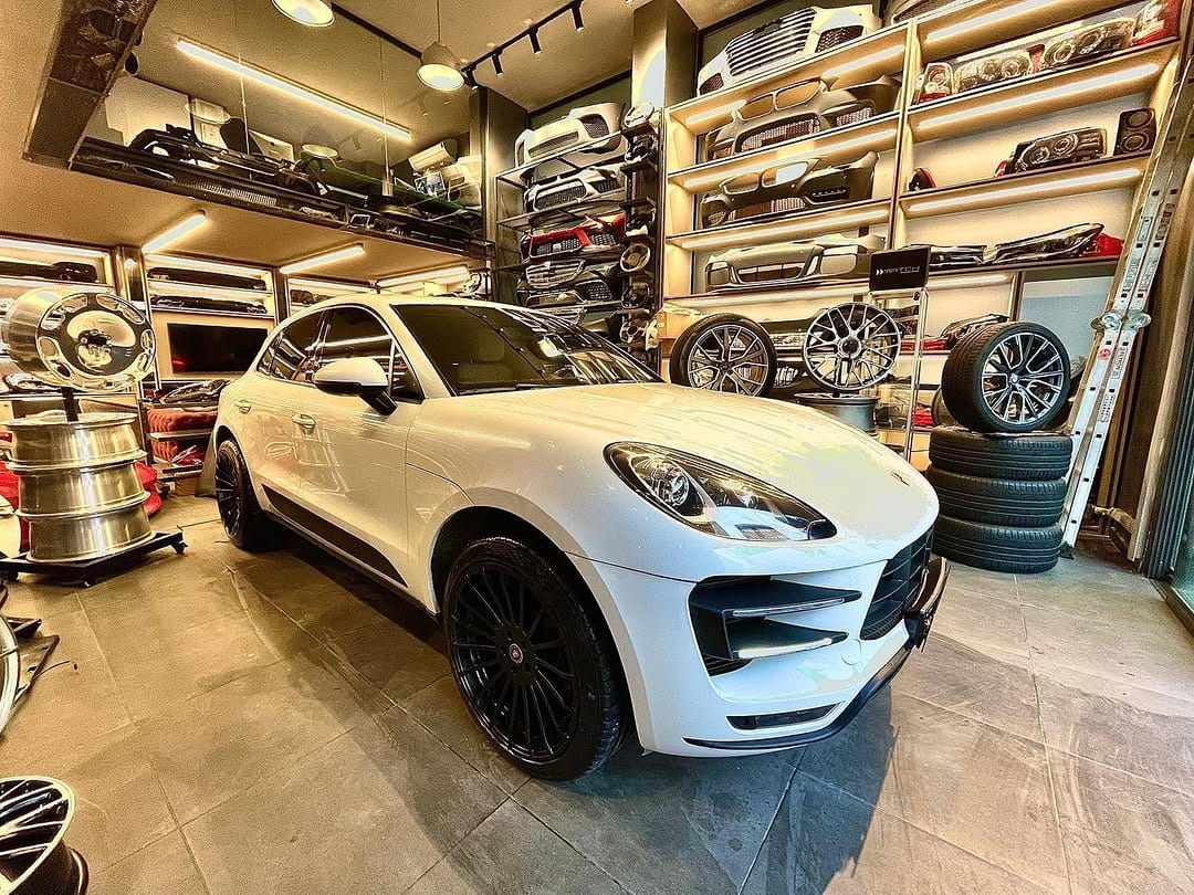 Post 6 by GARAGE360 on Instagram (carousel)