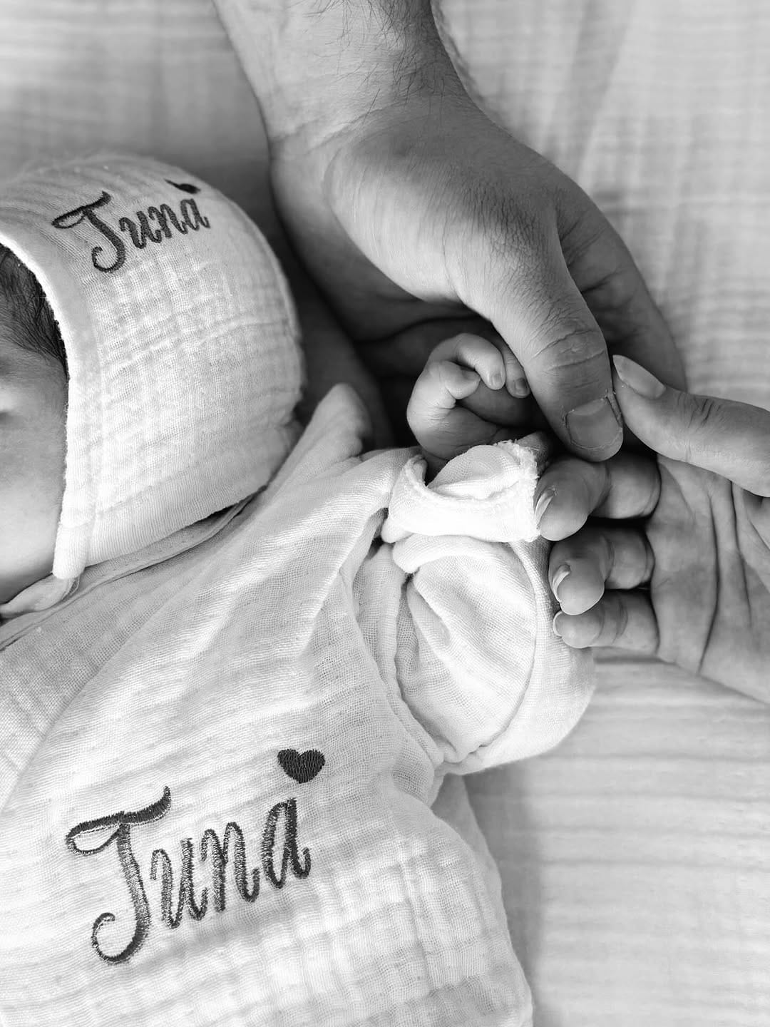 Post 8 by Esra Altan on Instagram (carousel)
