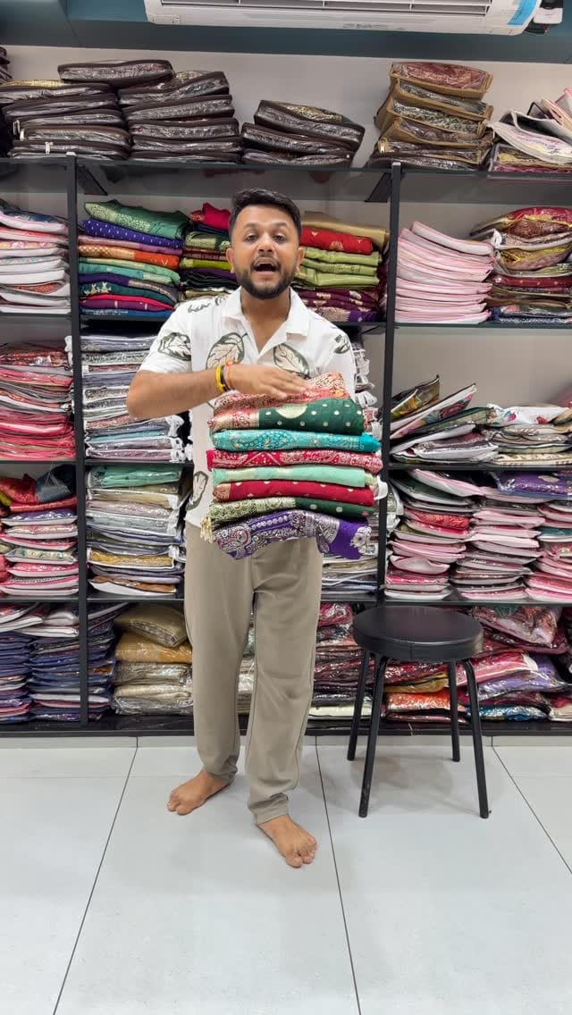 Post 4 by Shree Ganesh Sarees on Instagram (video)