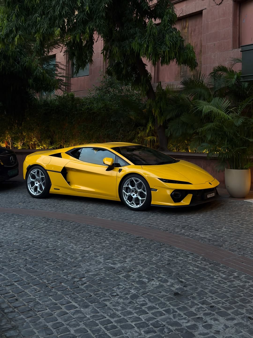 Post 2 by Petrolheads India 🇮🇳 🔵 ( PHI ) on Instagram (carousel)