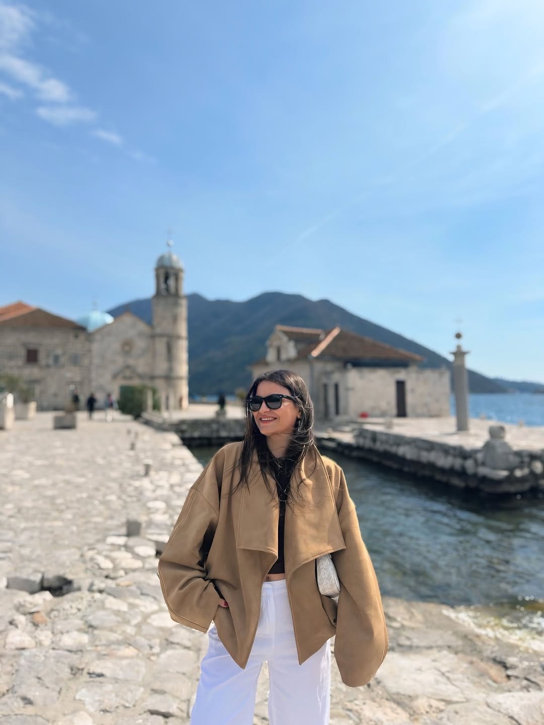 Post 8 by Rukiye Tunç on Instagram (carousel)
