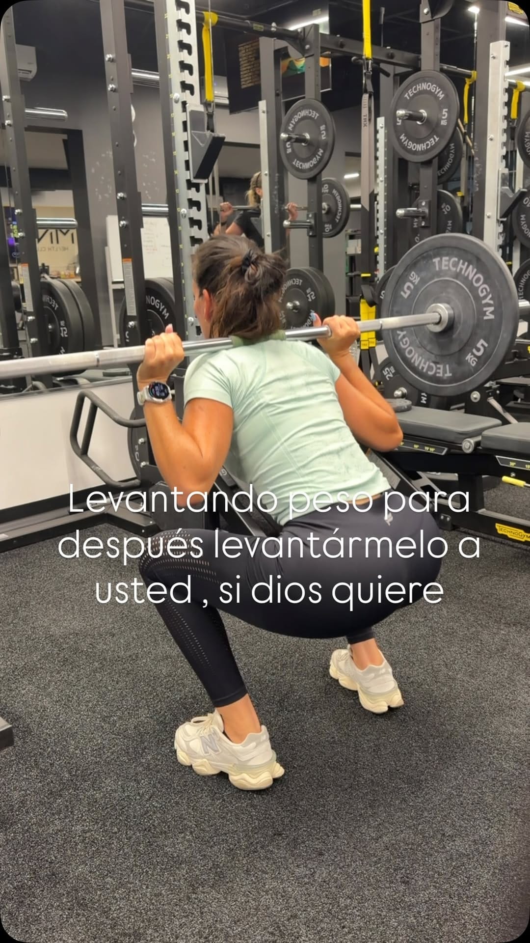 Post 7 by Anabella🍀 on Instagram (video)