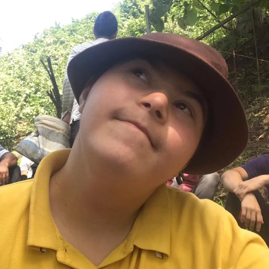 Post 10 by @taha.yasinn on Instagram (carousel)