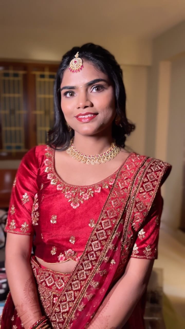 Post 6 by Mahalakshmi Rajendran on Instagram (video)