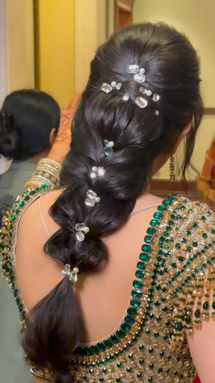 Post 4 by Archana Rautela on Instagram (video)