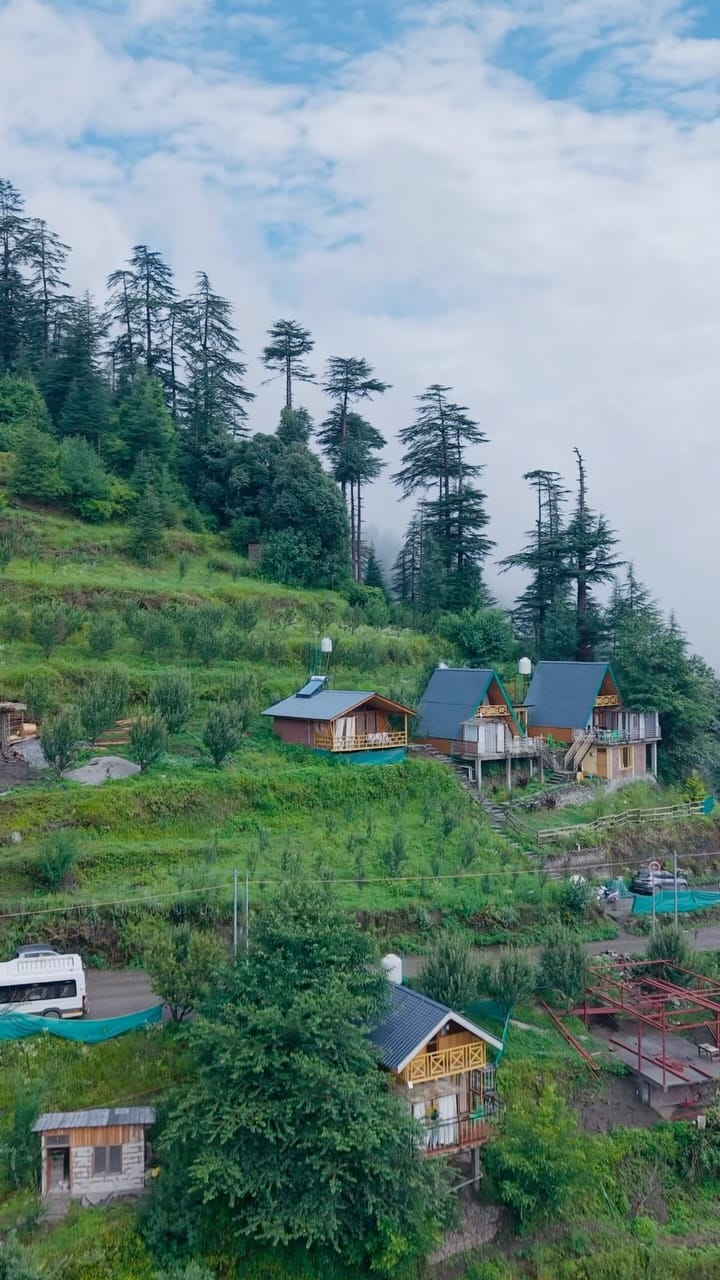 Post 3 by Jibhi Vacations By Treehouse Jibhi on Instagram (video)