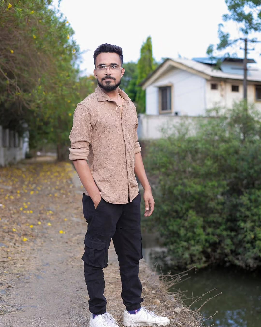 Post 3 by VIVEK MASTER on Instagram (carousel)