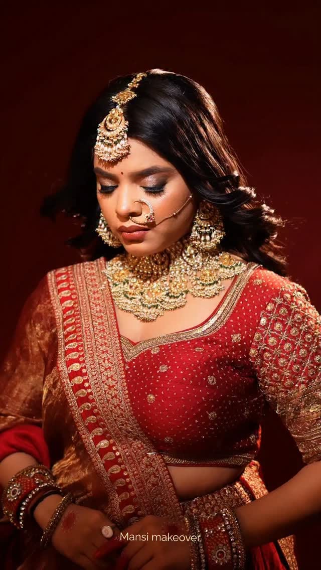 Post 3 by Sneha Chauhan on Instagram (video)