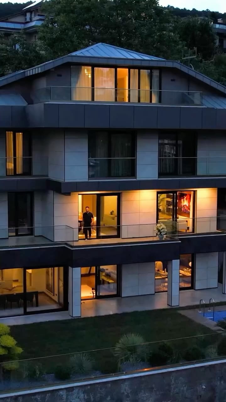 Post 1 by Murat Turhan on Instagram (video)