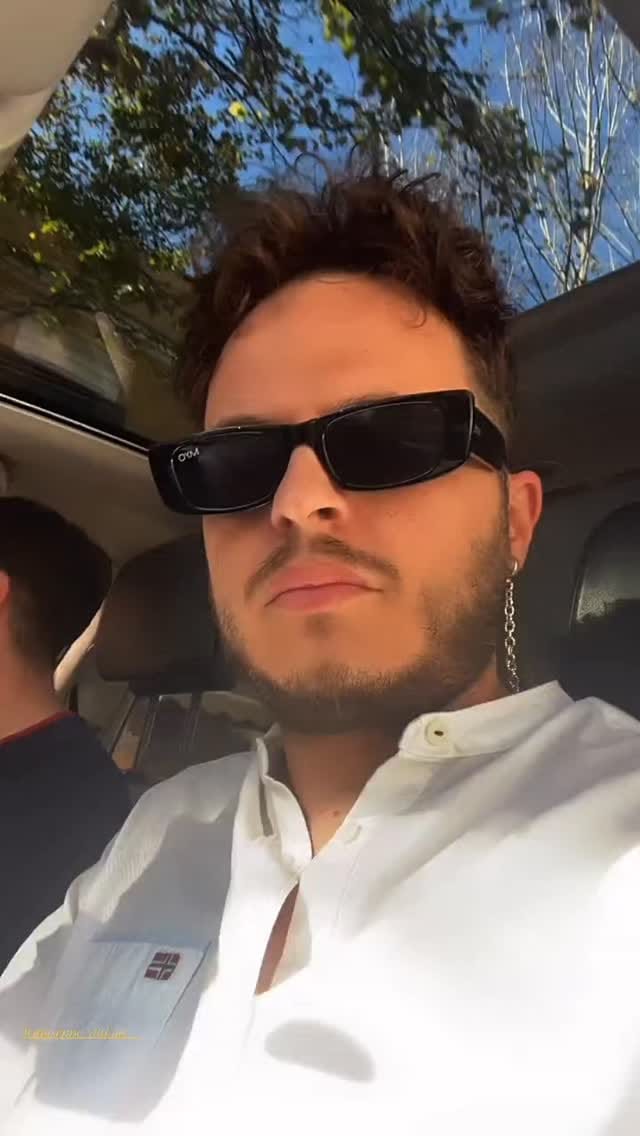 Post 4 by _ 𝐔𝐌𝐁𝐄𝐑𝐓𝐎_ on Instagram (video)