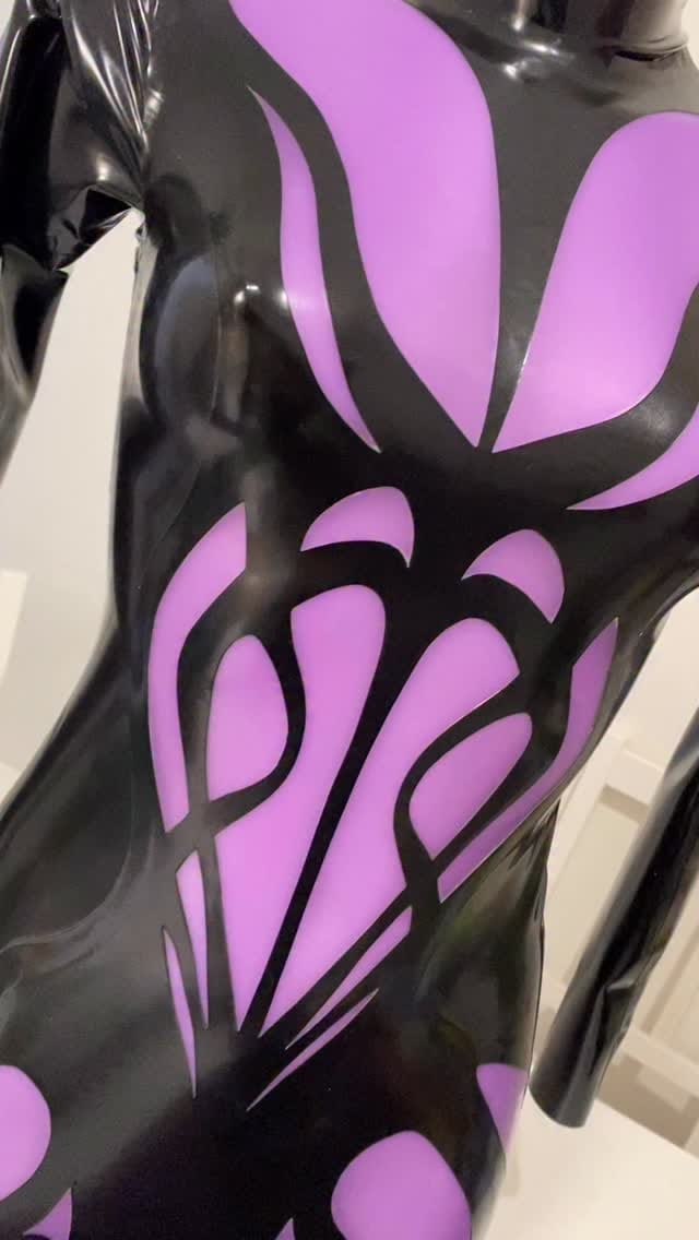 Post 10 by VINNOIR on Instagram (video)