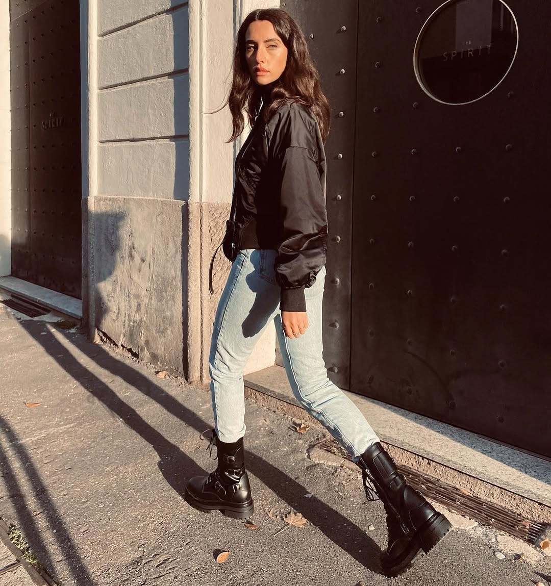 Post 6 by CHIARA on Instagram (image)