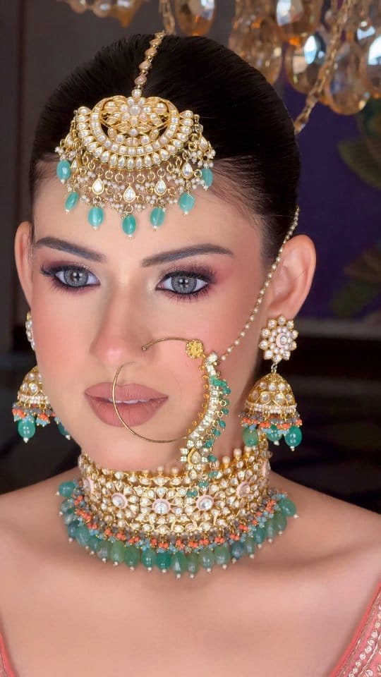 Post 9 by Makeup Studio, Salon & Academy on Instagram (video)