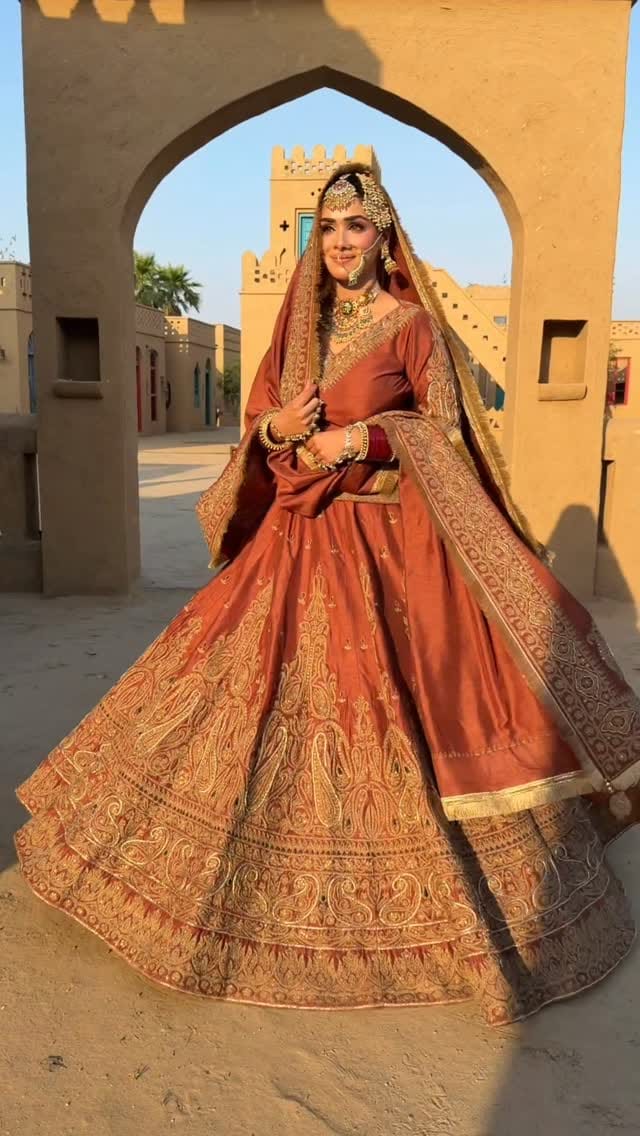 Post 5 by Makeup Studio, Salon & Academy on Instagram (video)