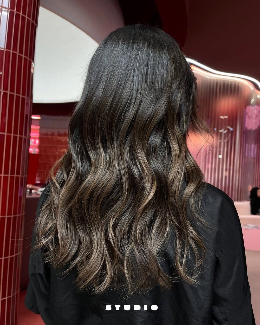 Post 1 by Mattia Flora | Blonde Specialist on Instagram (carousel)