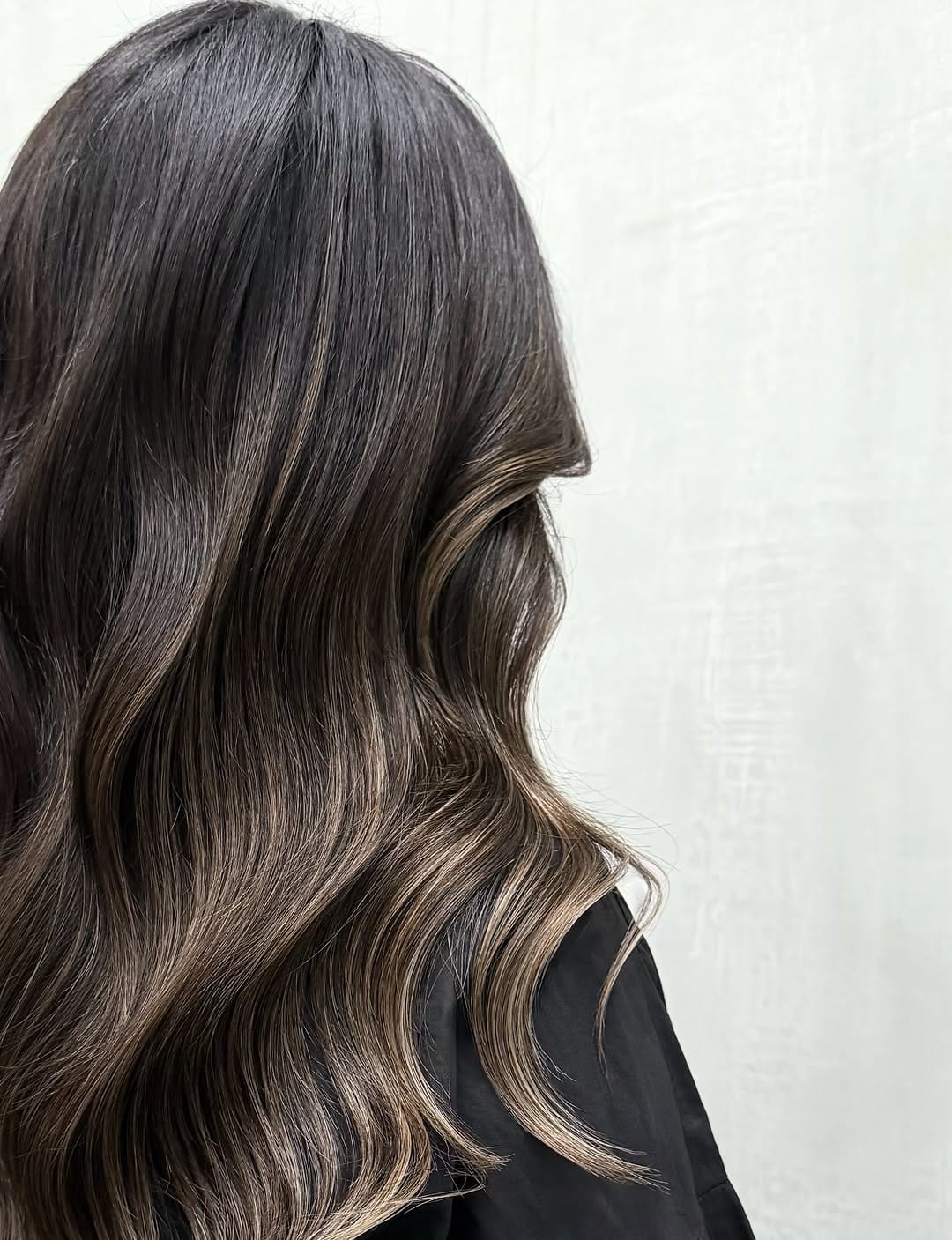 Post 6 by Mattia Flora | Blonde Specialist on Instagram (carousel)