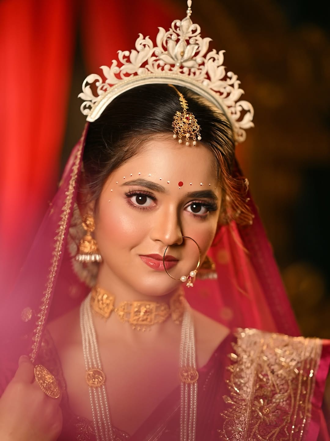 Post 9 by Suranjan Das | Bridal Makeup Artist | Kolkata on Instagram (image)