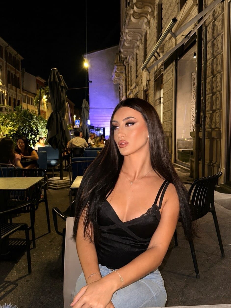 Post 1 by 𝓕𝓻𝓪𝓷𝓬𝓮𝓼𝓬𝓪 on Instagram (carousel)