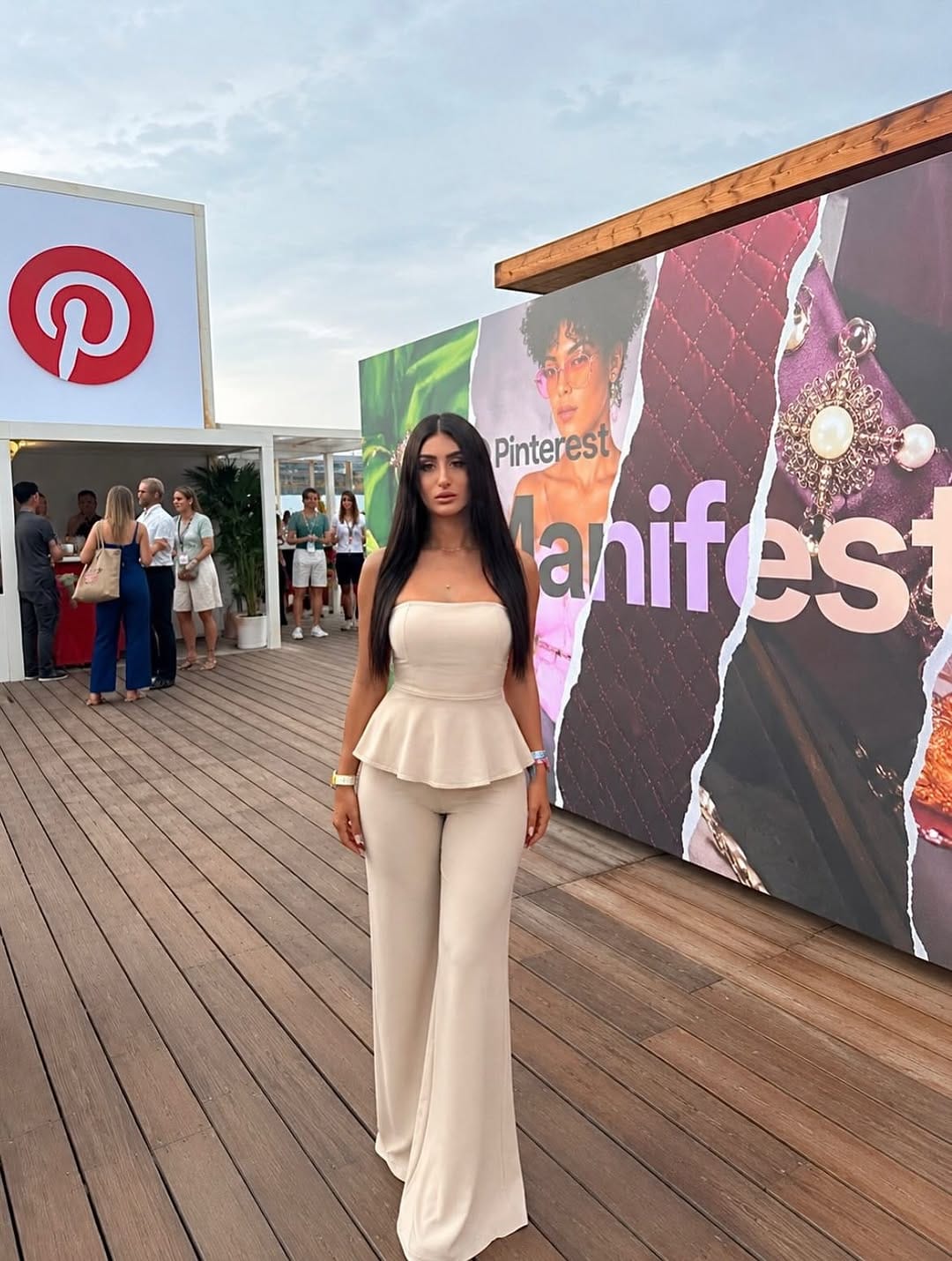 Post 2 by 𝓕𝓻𝓪𝓷𝓬𝓮𝓼𝓬𝓪 on Instagram (carousel)