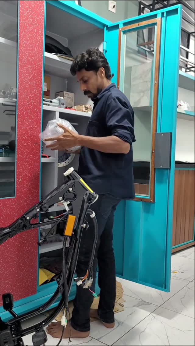 Post 8 by 𝐏𝐫𝐚𝐬𝐚𝐧𝐭𝐡 𝐕𝐢𝐨𝐥𝐞𝐭 on Instagram (video)
