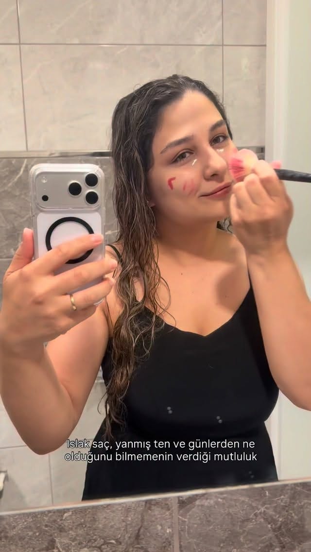Post 4 by Esra Kuşçu on Instagram (video)