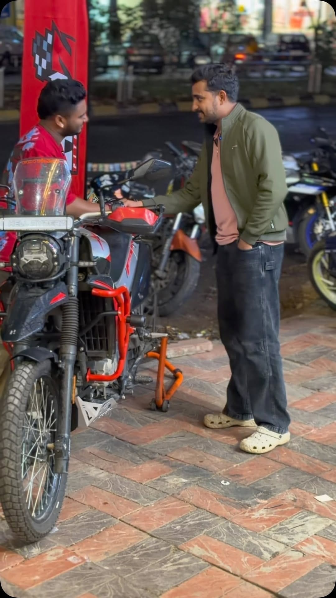 Post 5 by HRz pitstop on Instagram (video)