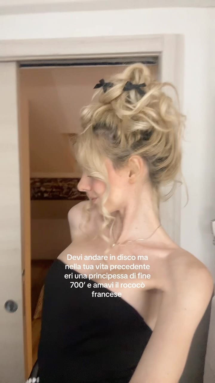 Post 3 by Avrora 🌸 Haute on Instagram (video)