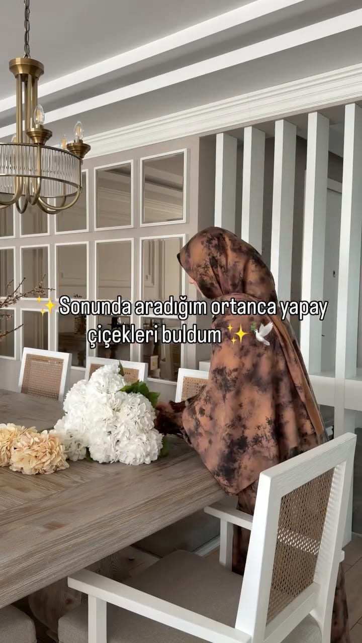 Post 10 by Muazzezbirbilenyzc on Instagram (video)