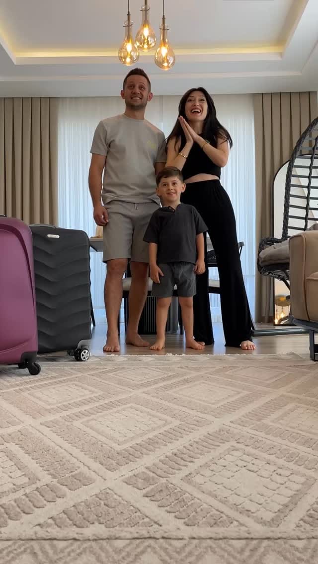Post 8 by Şeyma Meral on Instagram (video)