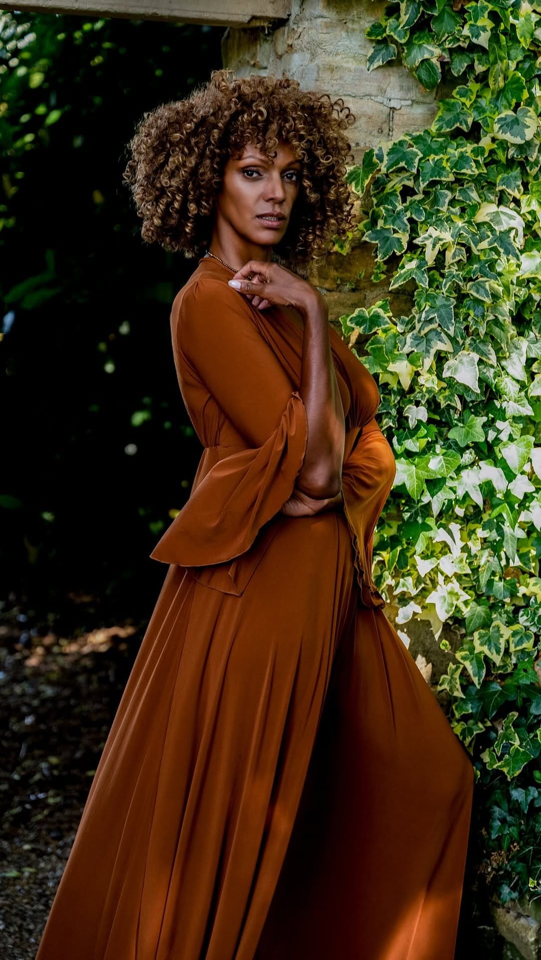 Post 3 by Sartoria Partenopea | Photo Shooting Dresses on Instagram (video)