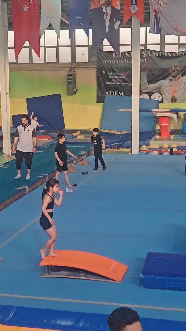 Post 2 by Barkın Aybars Kaman on Instagram (video)